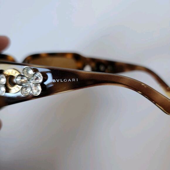 Vintage Bvlgari Womens Sunglasses Brown Frame Blingy Rhinestone Designer READ - Picture 7 of 7